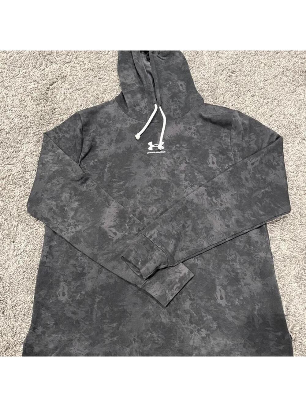 Under Armour Gray Camouflage Hoodie Sweatshirt
